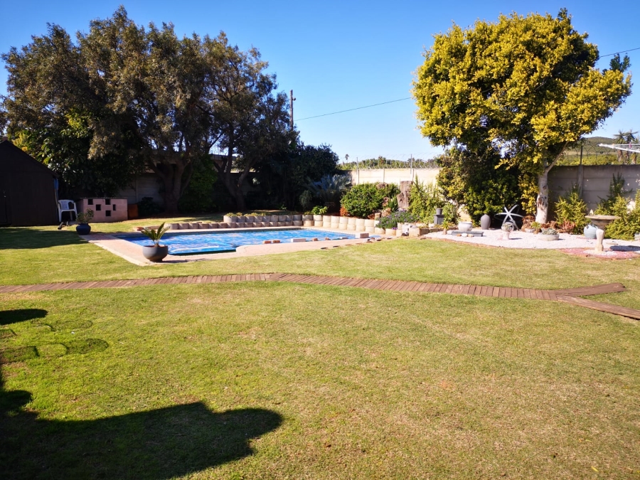 4 Bedroom Property for Sale in Campher Park Eastern Cape